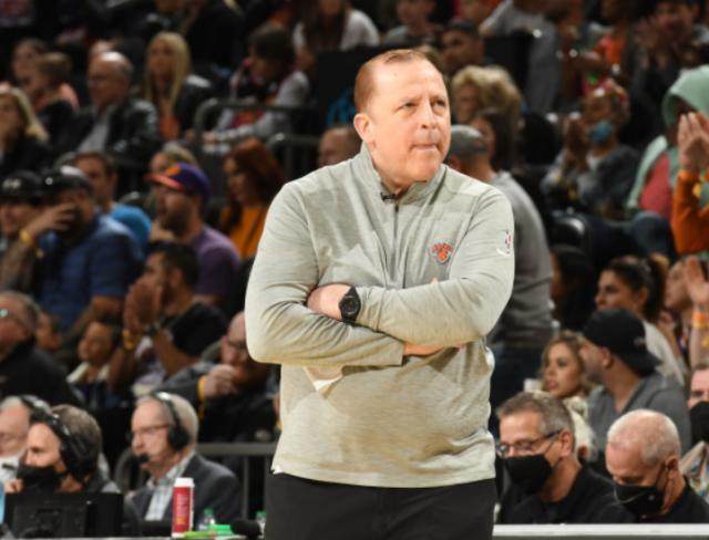 开云中国官网-尼克斯新赛季志在季后赛 锡伯杜帅位到底稳不稳？